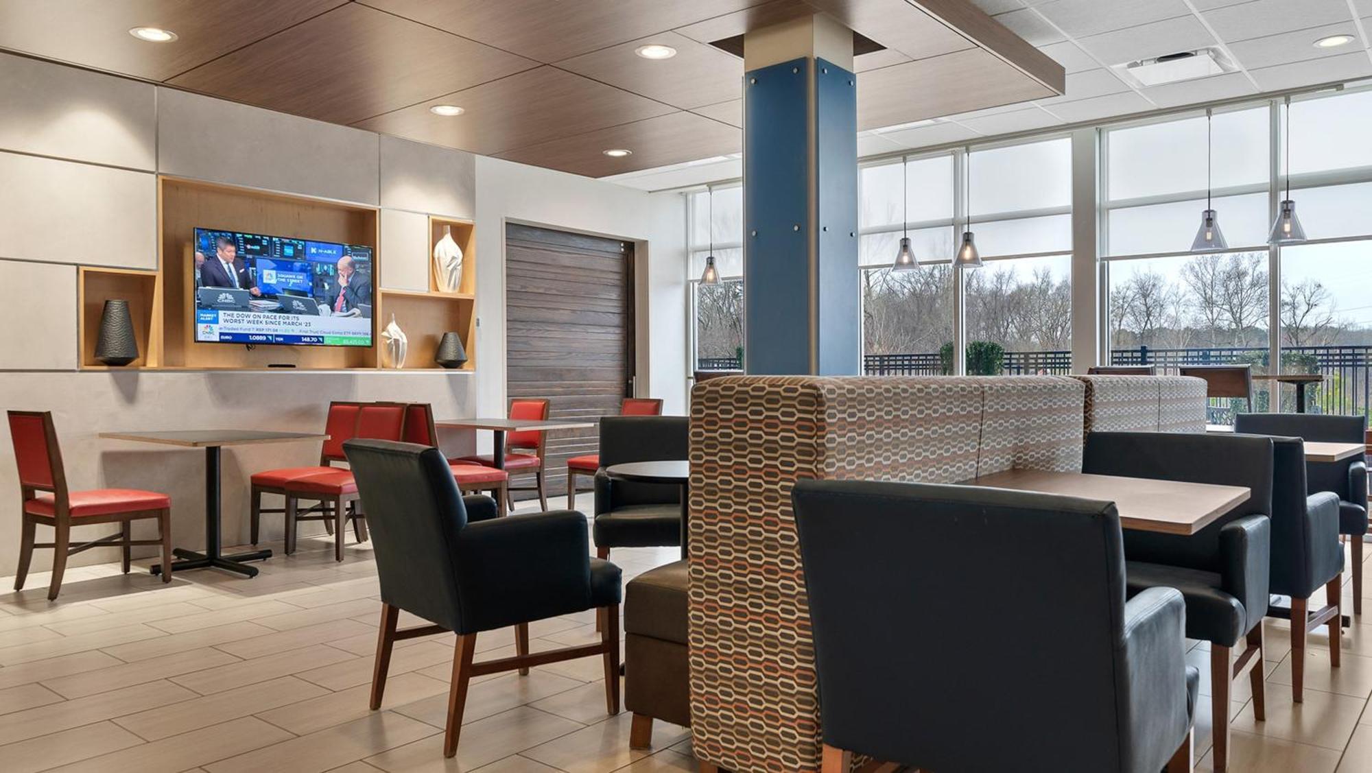 Holiday Inn Express & Suites Macon North By Ihg מראה חיצוני תמונה