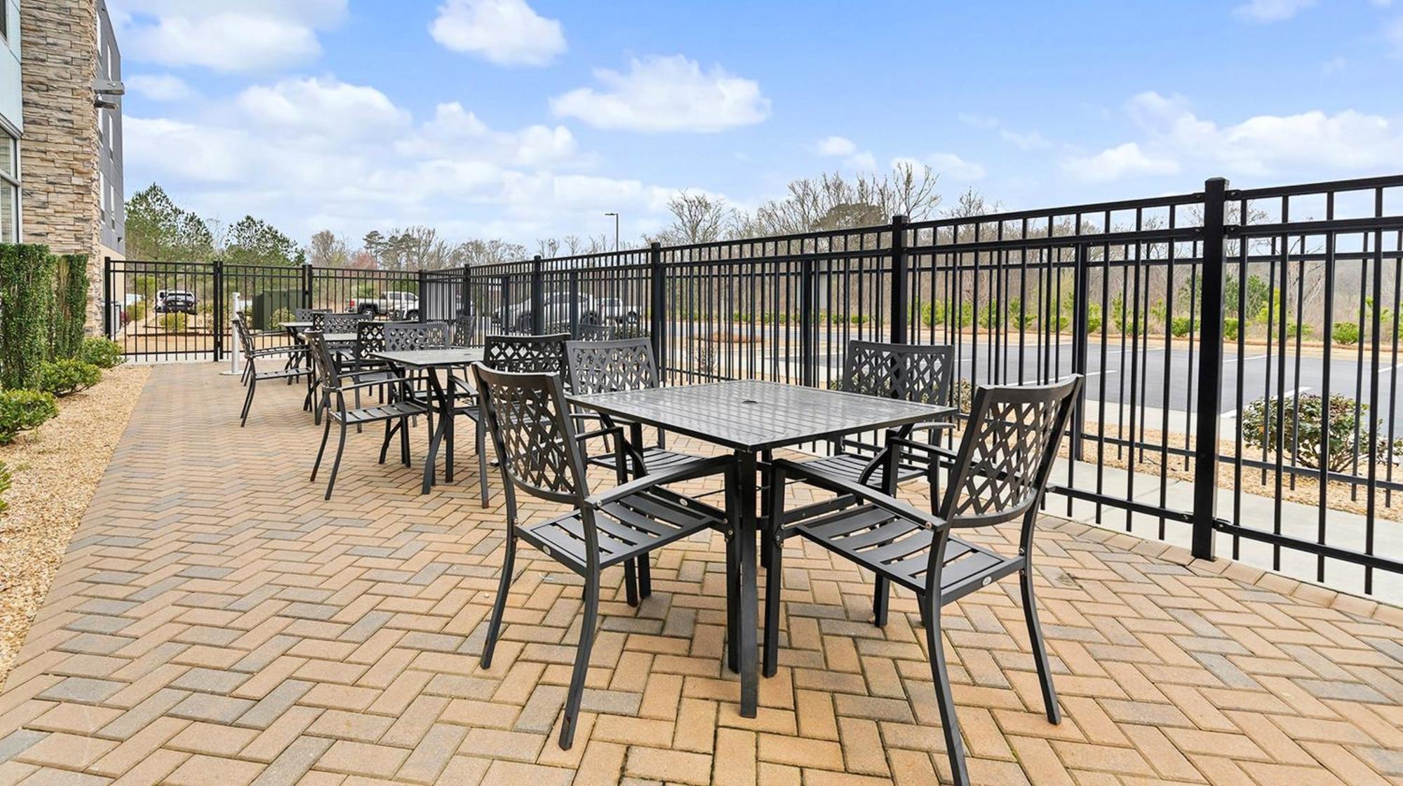 Holiday Inn Express & Suites Macon North By Ihg מראה חיצוני תמונה